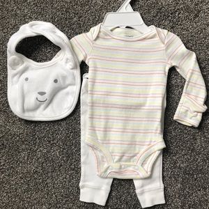 Neutral 3pc set from Carter’s - Newborn
